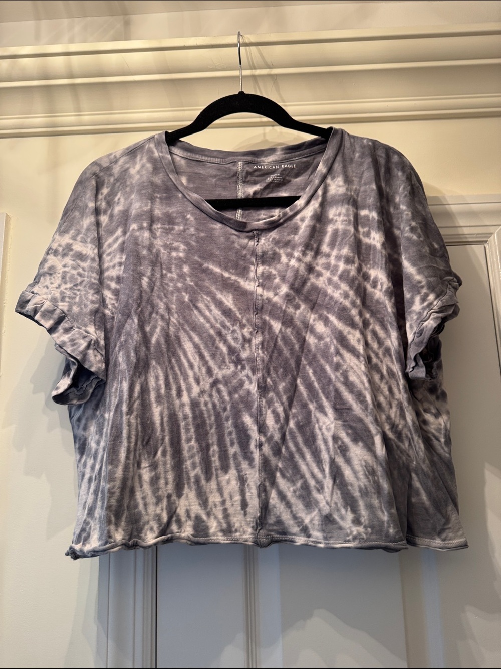 American Eagle Outfitters Gray Tie-Dye Cropped Tee